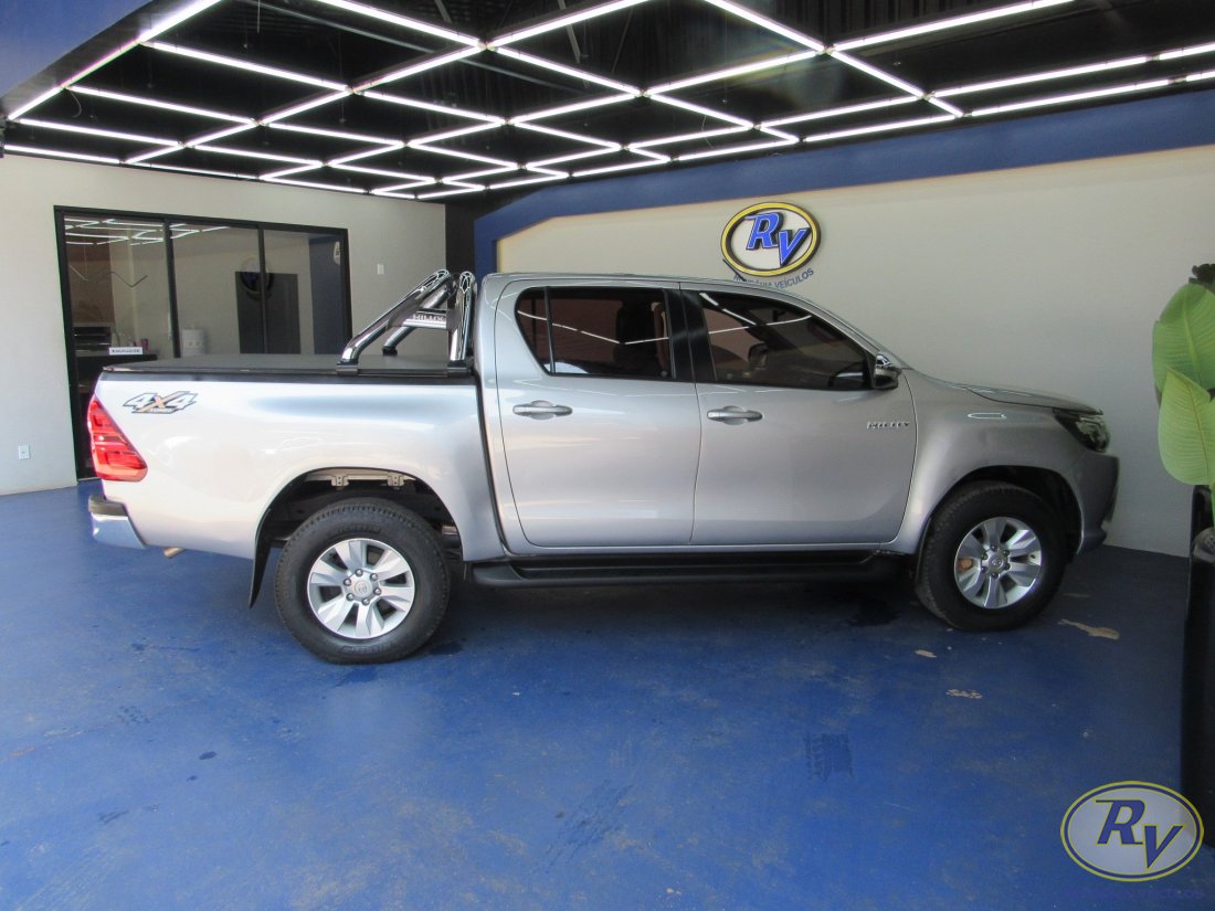 Hilux CD SRV 