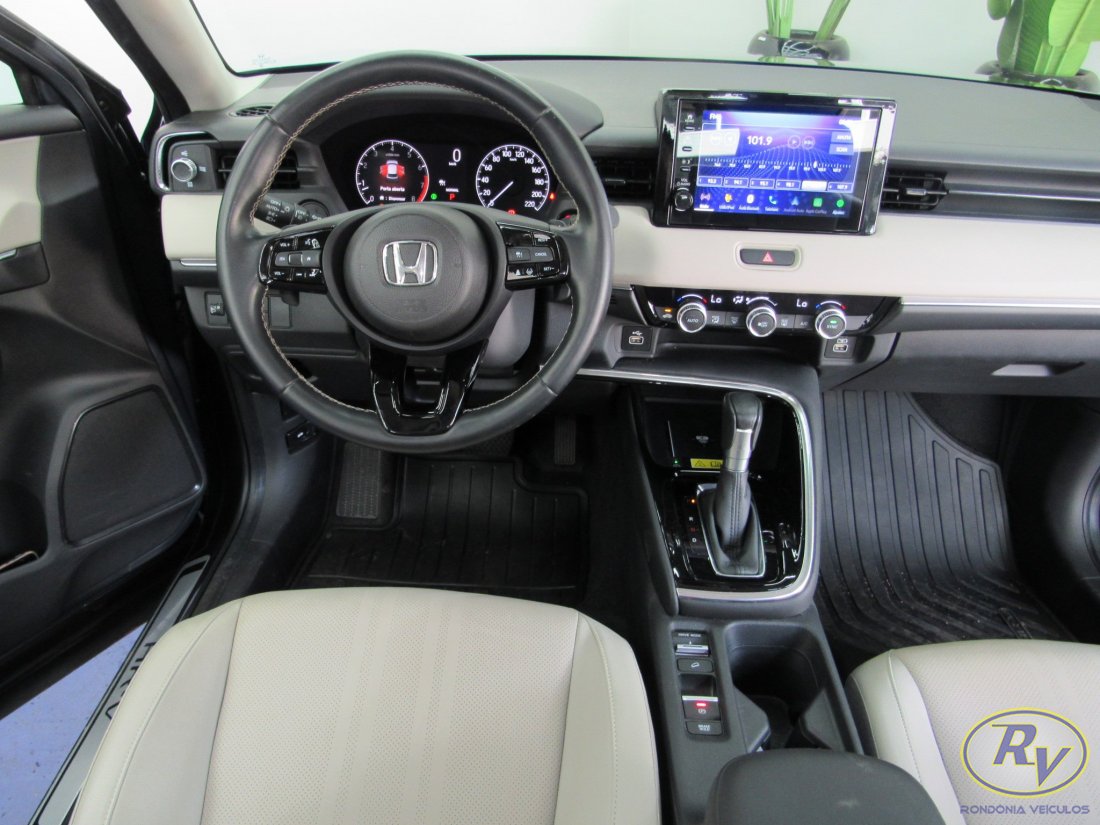 HR-V  Touring