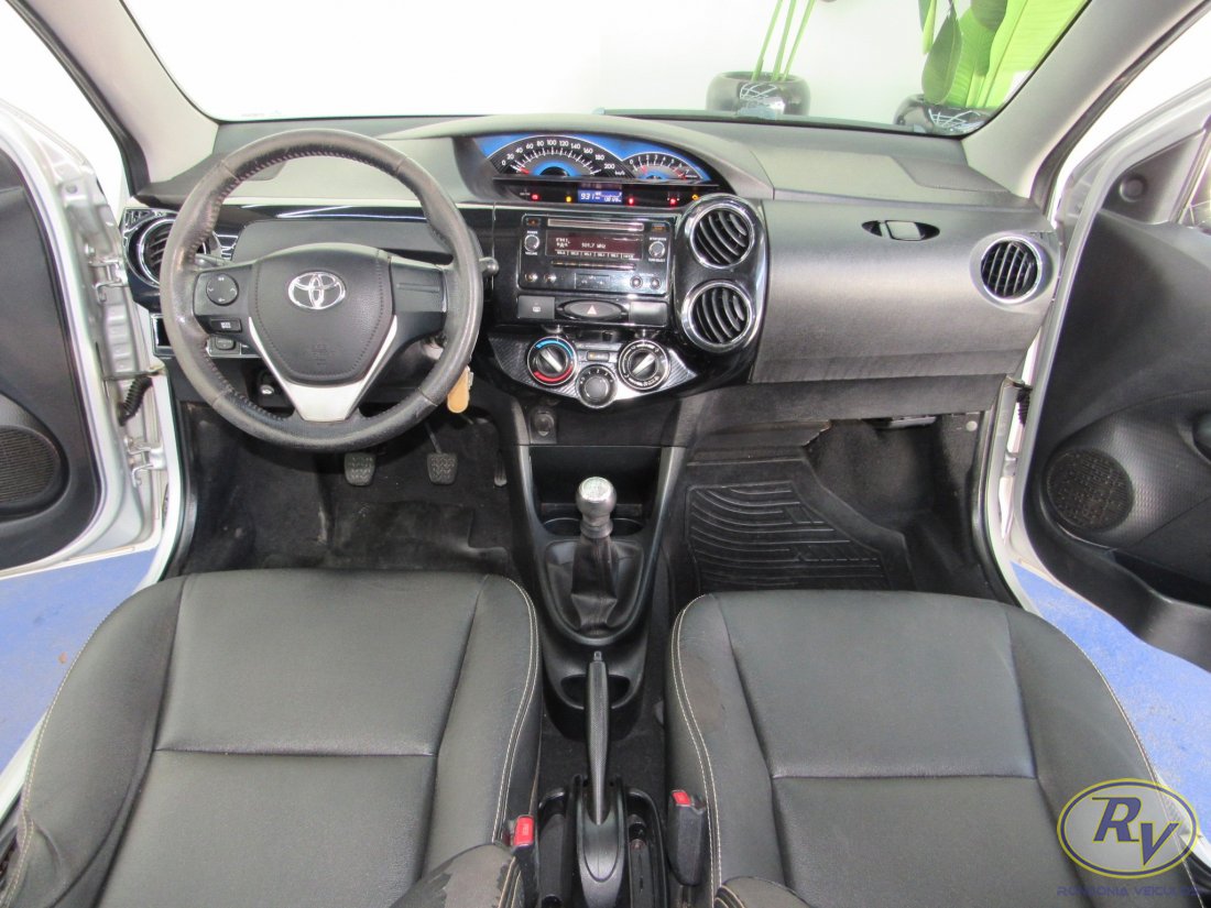 Etios XLS