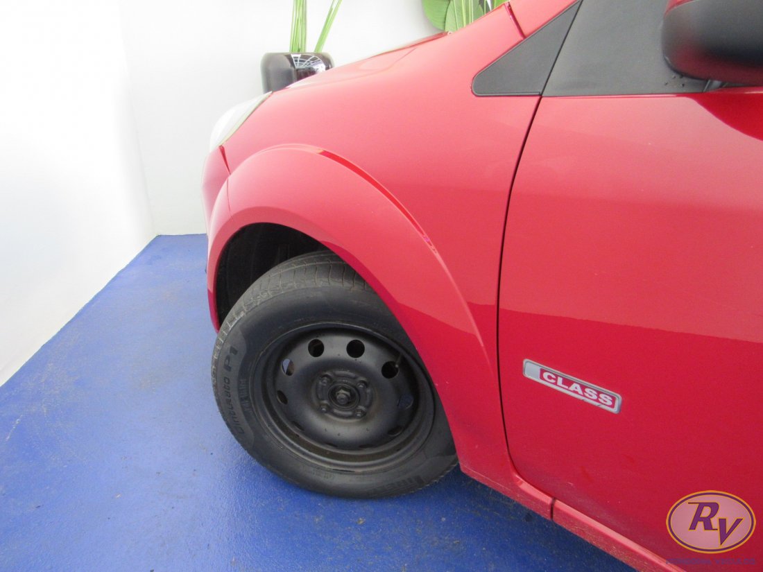FIESTA SEDAN