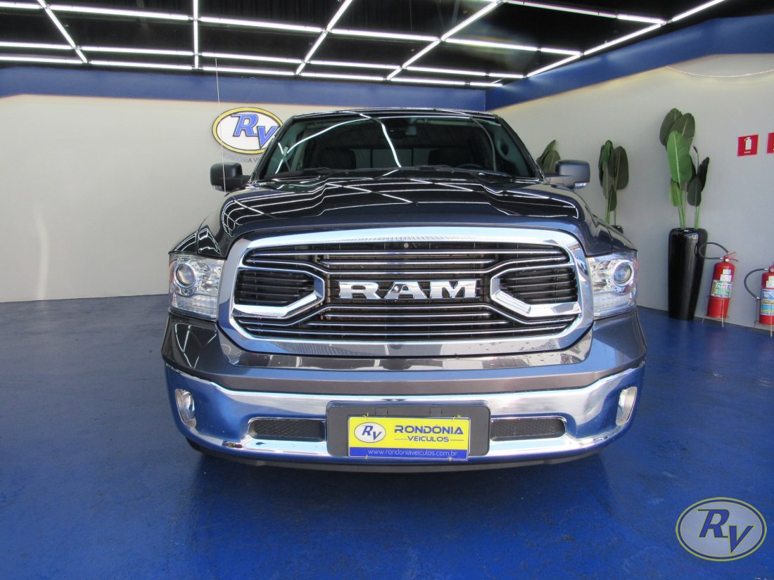 RAM CLASSIC LARAMIE