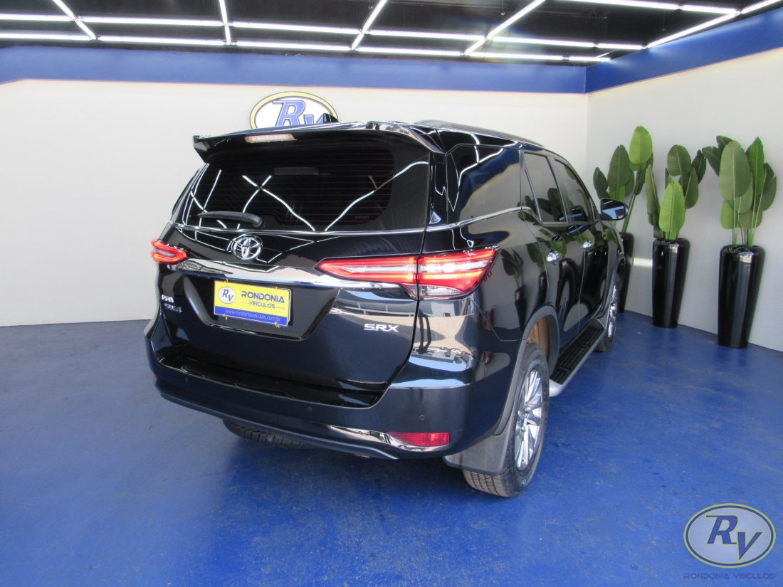 SW4 SRX