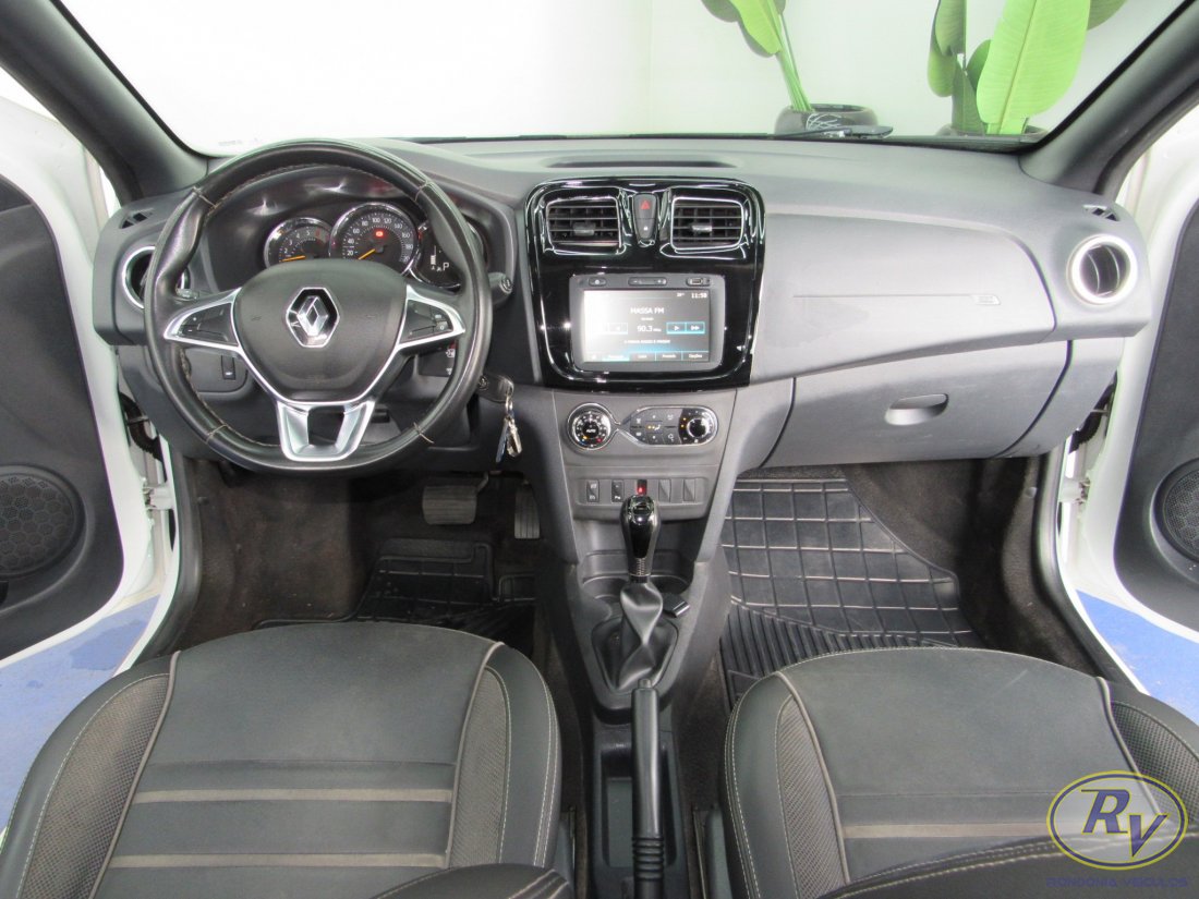 SANDERO INTENSE