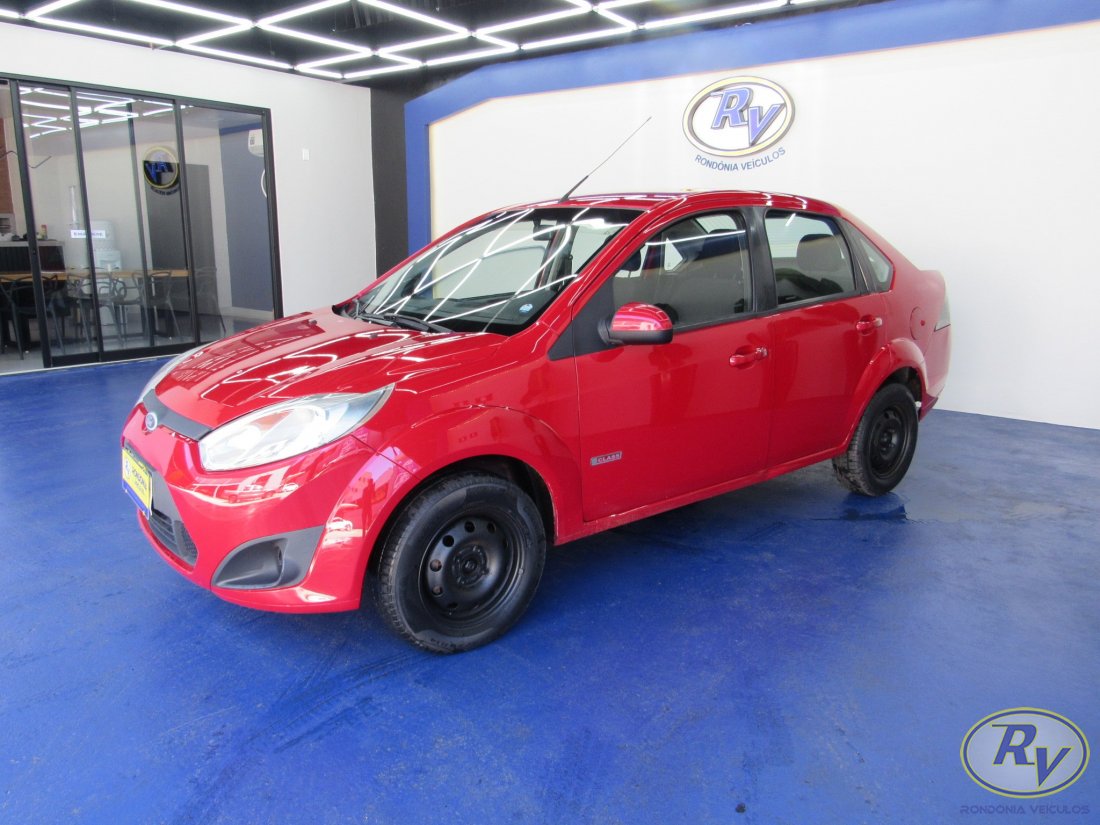 FIESTA SEDAN