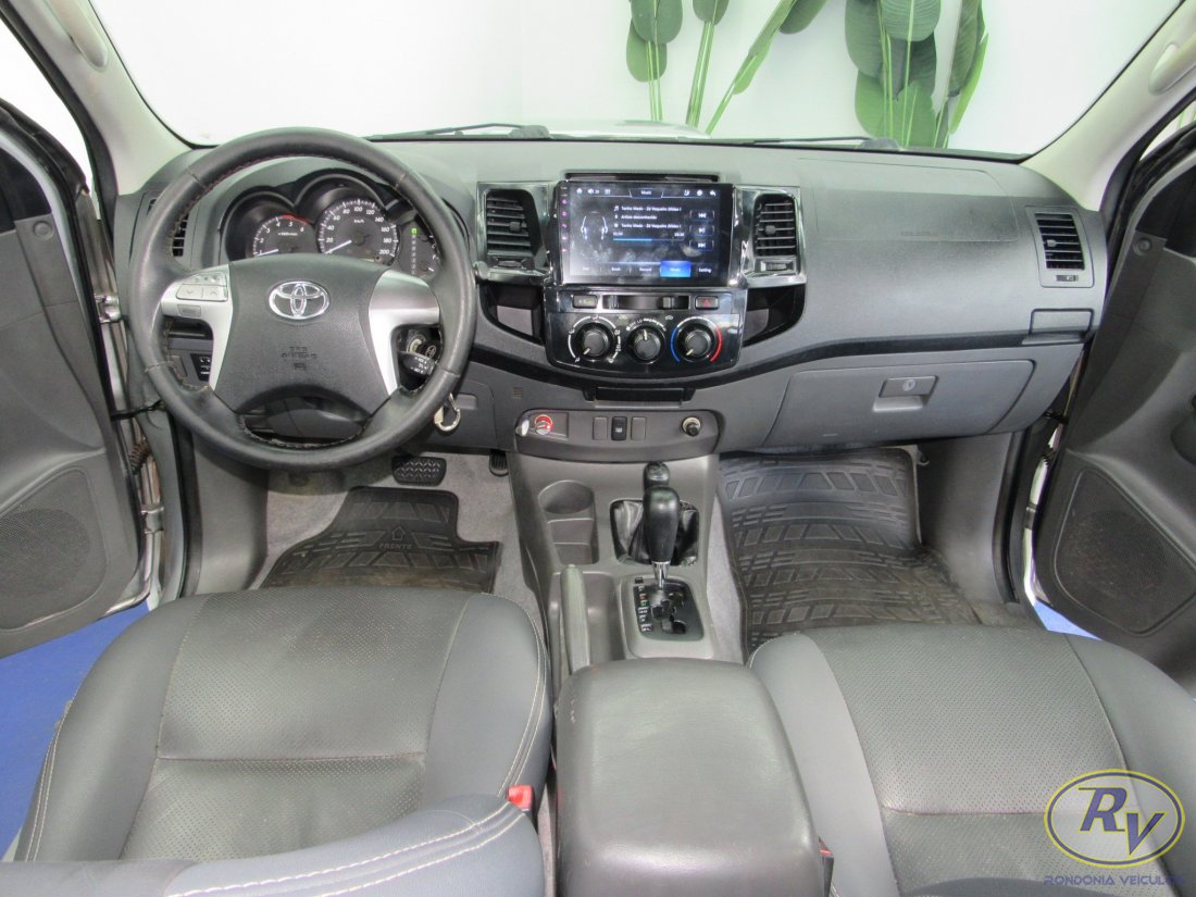Hilux CD SR 