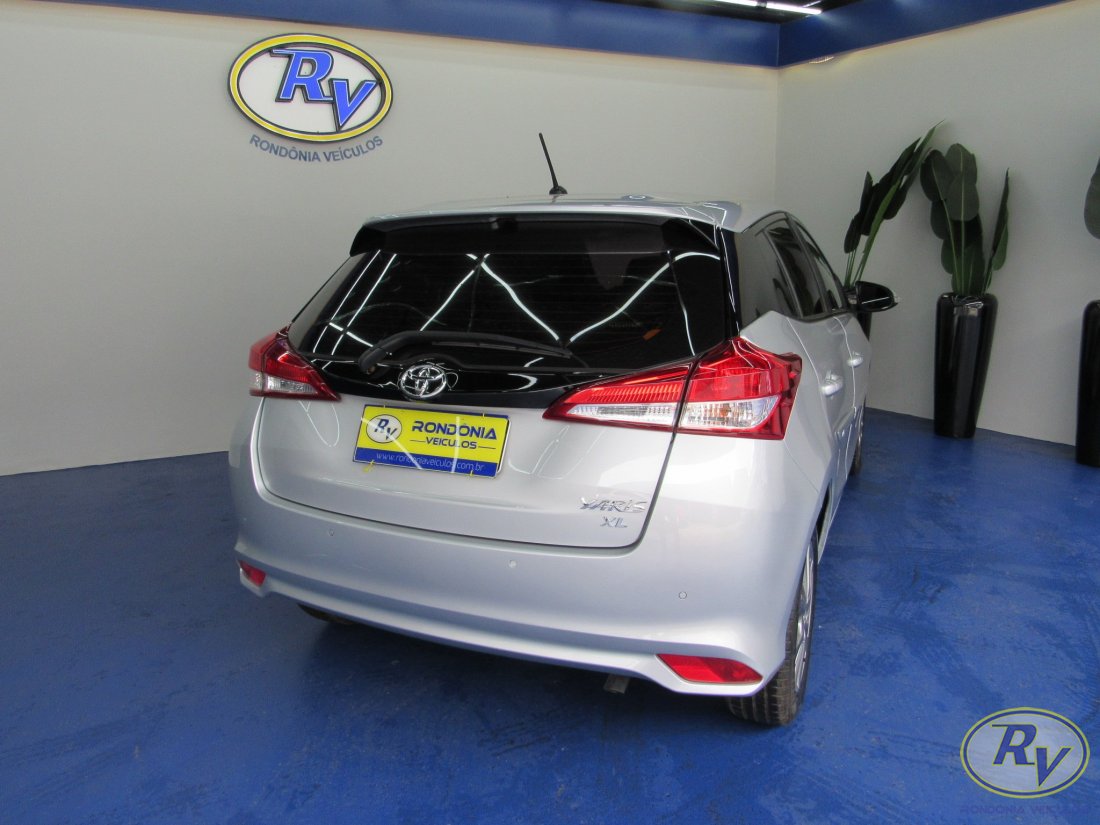 YARIS XL PLUS