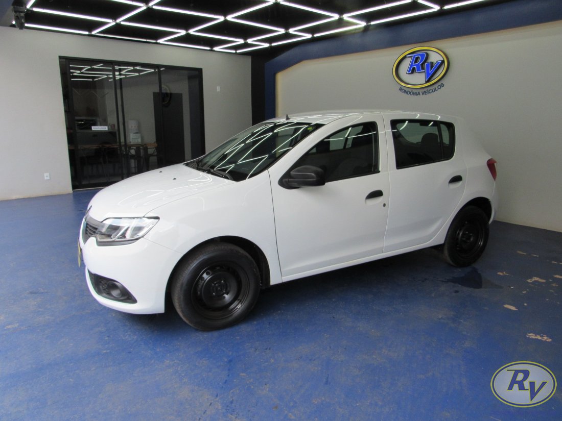 SANDERO Authentique