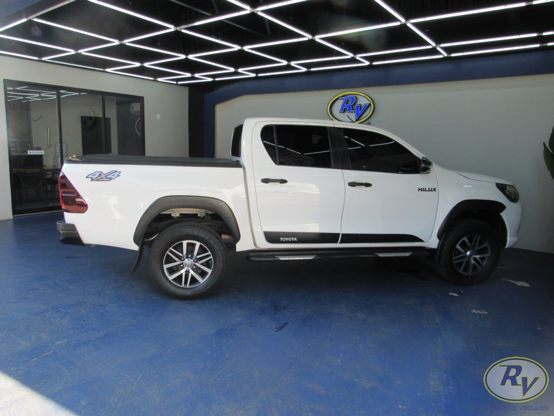 HILUX SR CHALLENGE