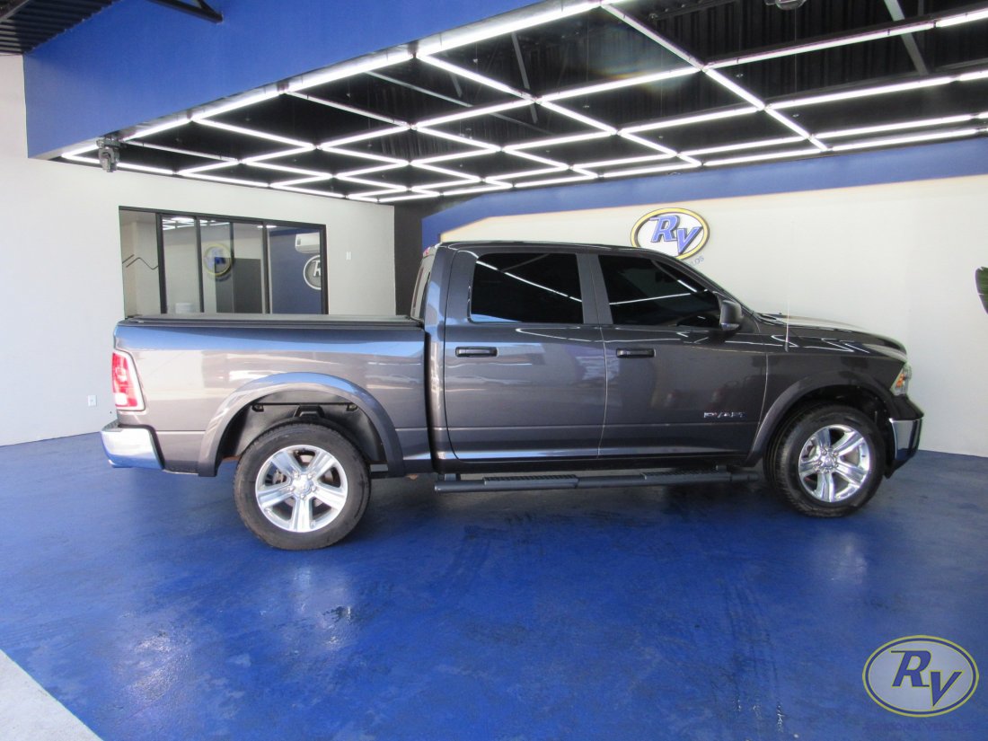 RAM CLASSIC LARAMIE