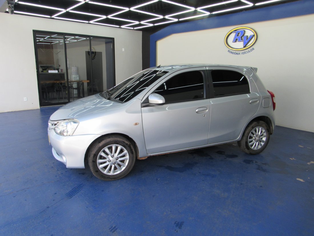 Etios XLS