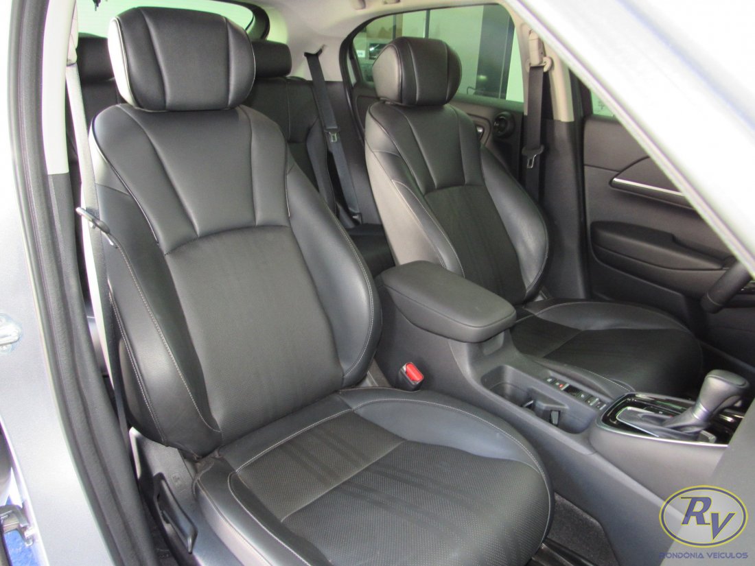HR-V  Touring