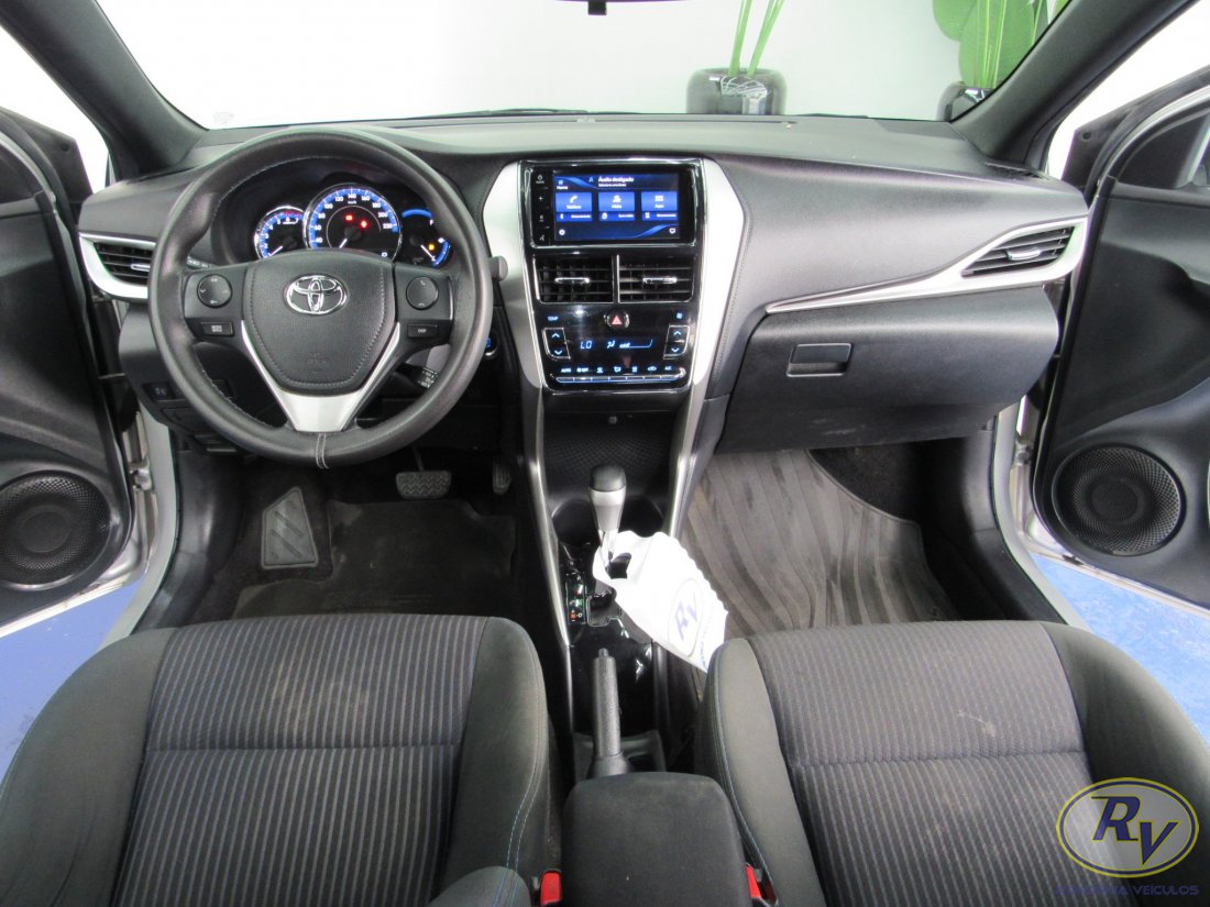 YARIS XL PLUS