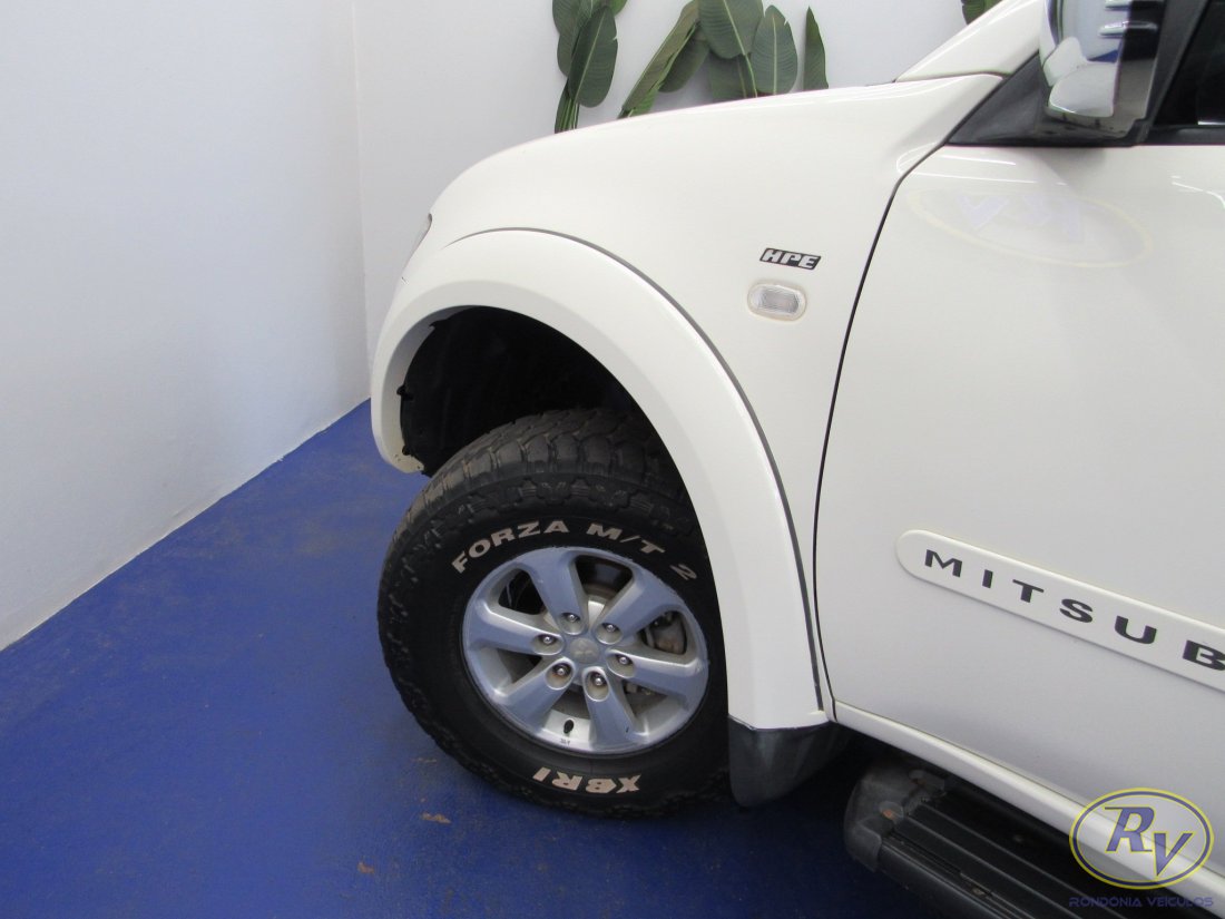 L200 Triton