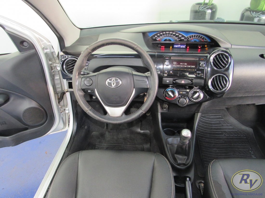 Etios XLS