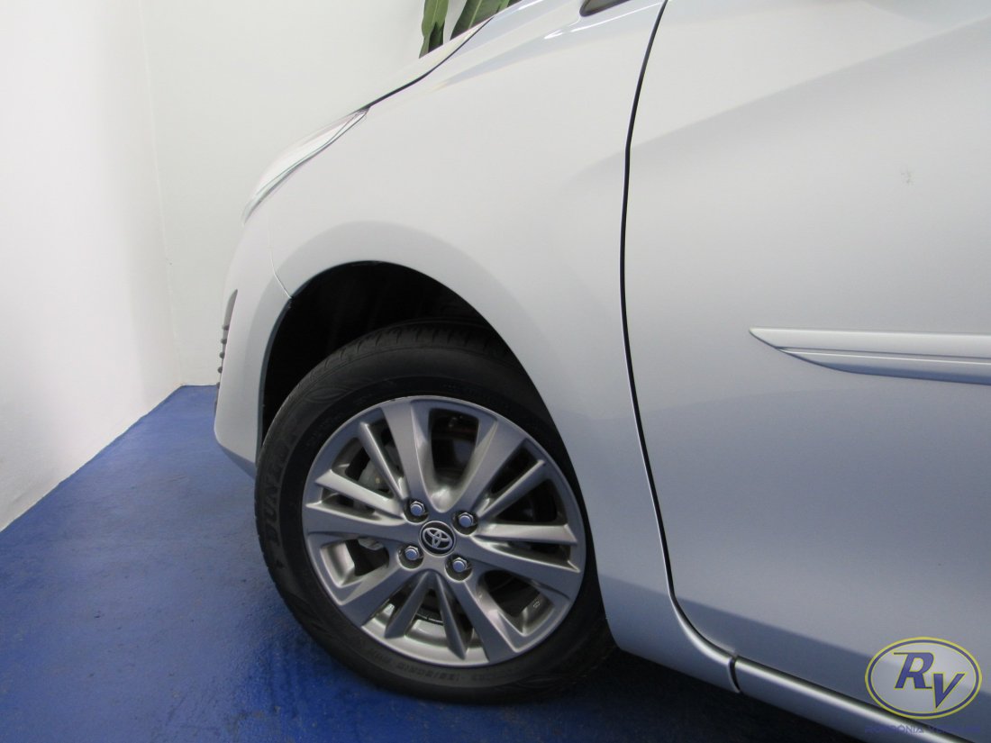 YARIS XL PLUS
