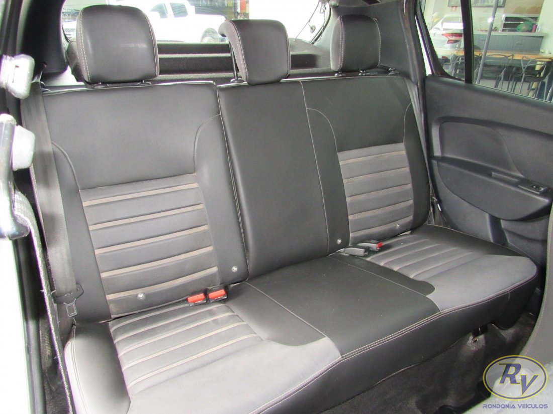 SANDERO INTENSE