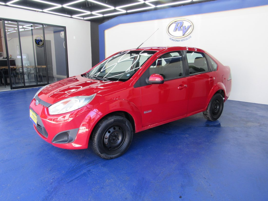 FIESTA SEDAN