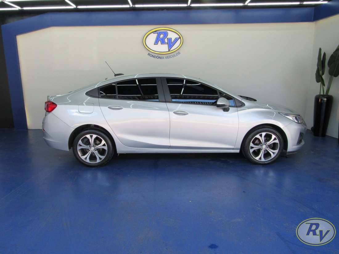 Cruze LT