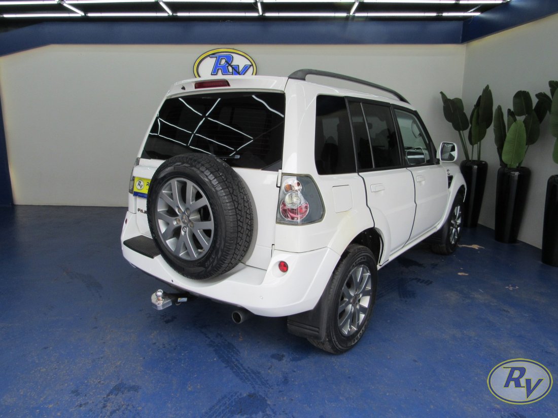 Pajero TR4