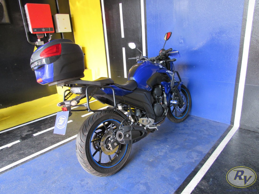 FZ25 FAZER