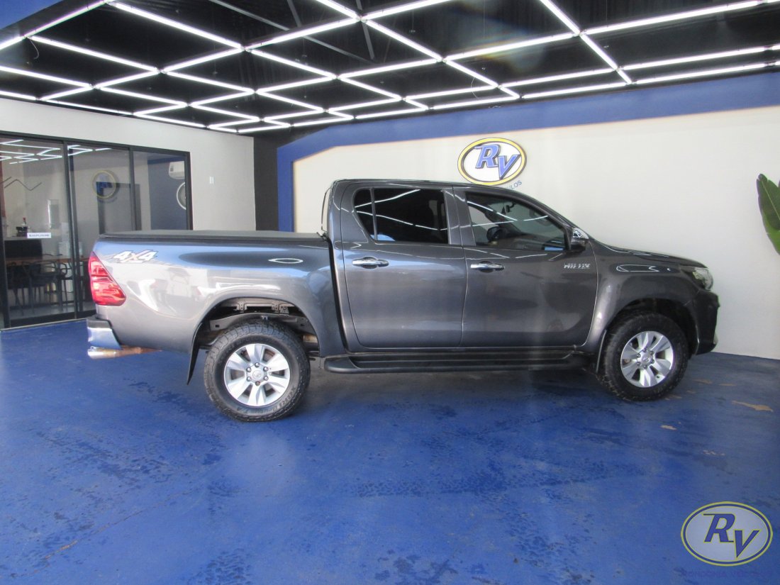 Hilux CD SR 