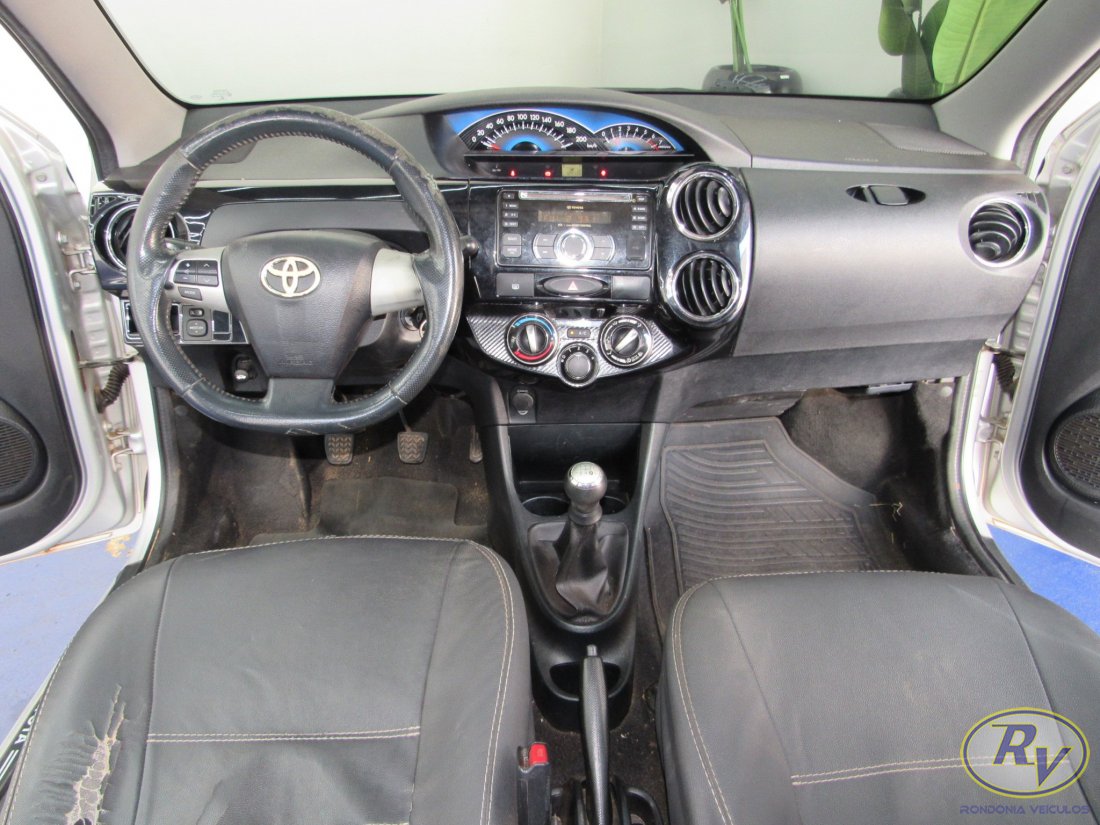 Etios XLS