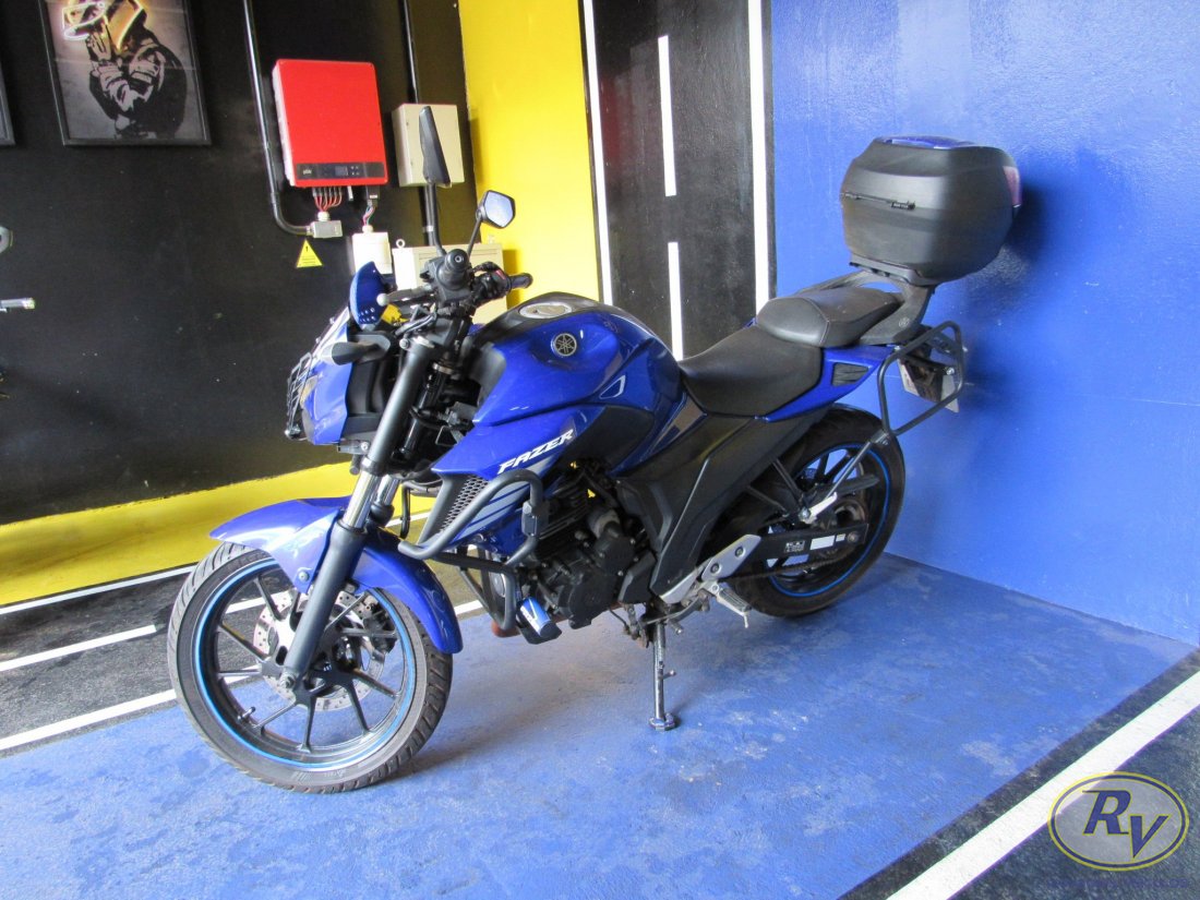 FZ25 FAZER