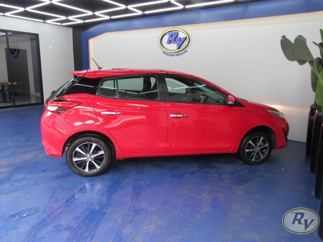 Yaris XLS