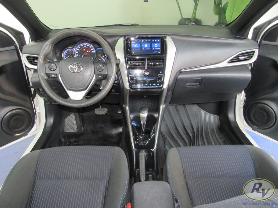 YARIS XL PLUS