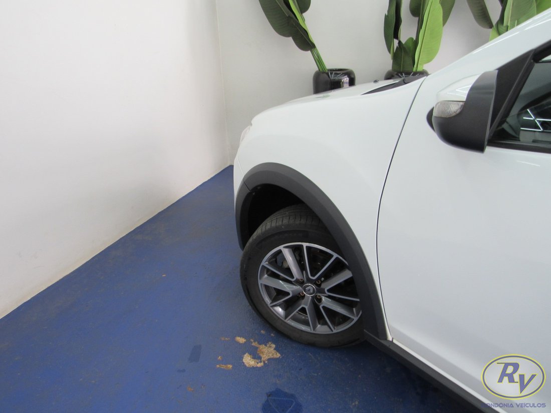 SANDERO INTENSE