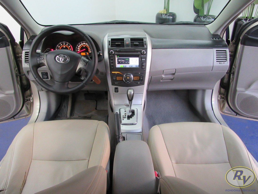 Corolla XEI