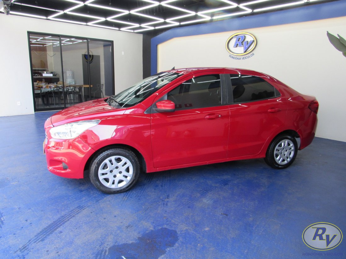 KA+ SEDAN SE