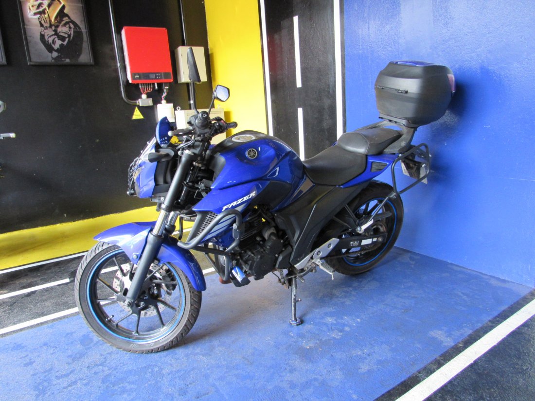 FZ25 FAZER