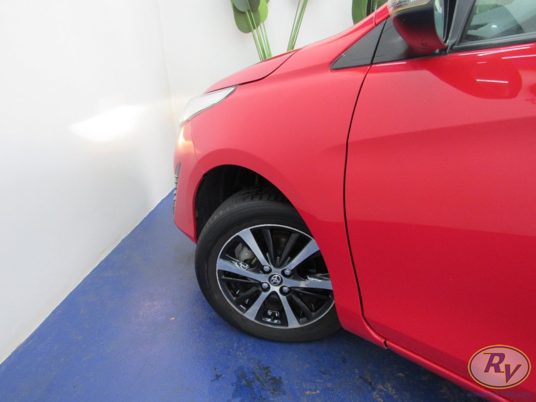 Yaris XLS