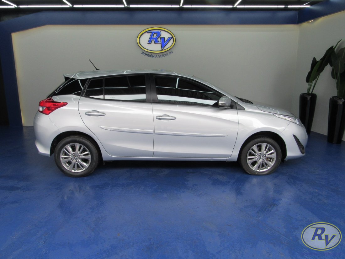 YARIS XL PLUS