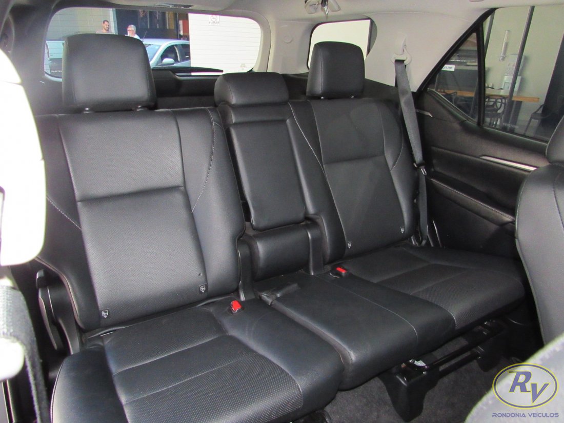 HILUX SW4 SRX