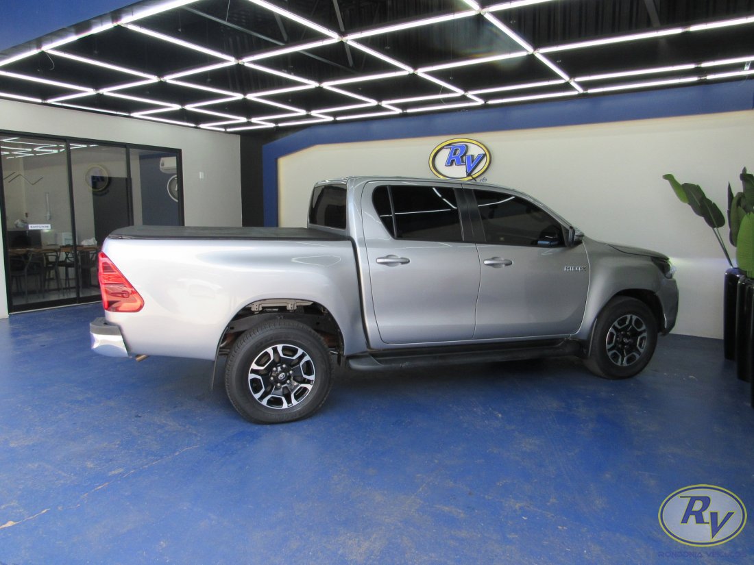 Hilux CD SR 
