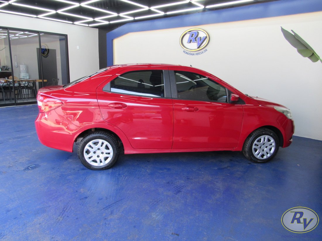KA+ SEDAN SE