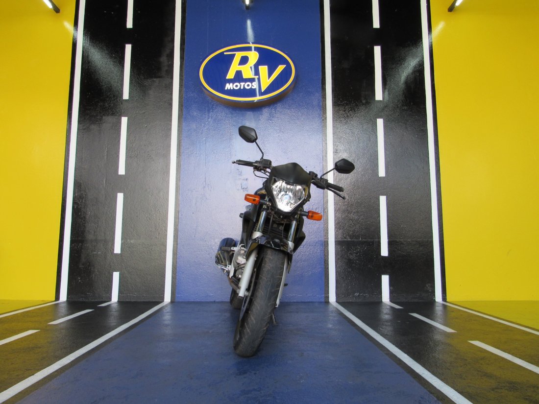 CB 300