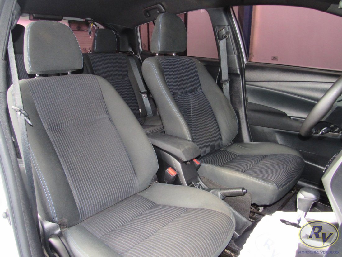 YARIS XL PLUS