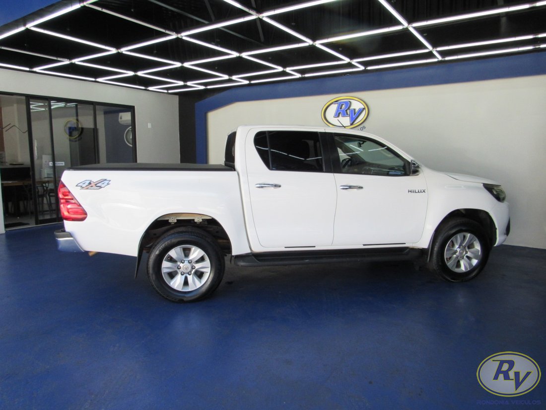 Hilux CD SRV 